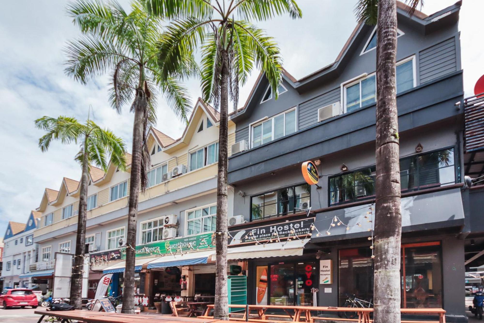Oyo 1074 Fin Hostel Kata Beach  Exterior foto